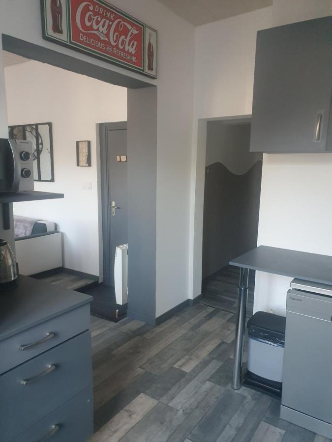Bienvenue Chez Les Ch'Oups Le Loft 50 M2 Apartamento La Bourboule Exterior foto