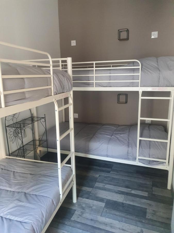 Bienvenue Chez Les Ch'Oups Le Loft 50 M2 Apartamento La Bourboule Exterior foto